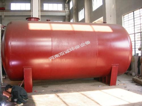 鋼襯塑儲罐儲存鹽酸時如何節(jié)約資源損失?